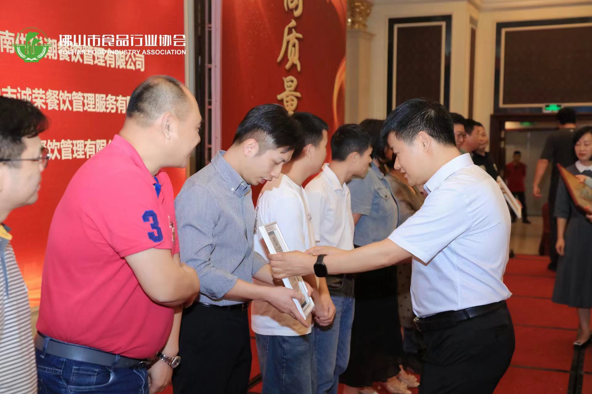 1730683721213910.jpg 08fc99a5615564f414d5ec9ca260ec4.jpg